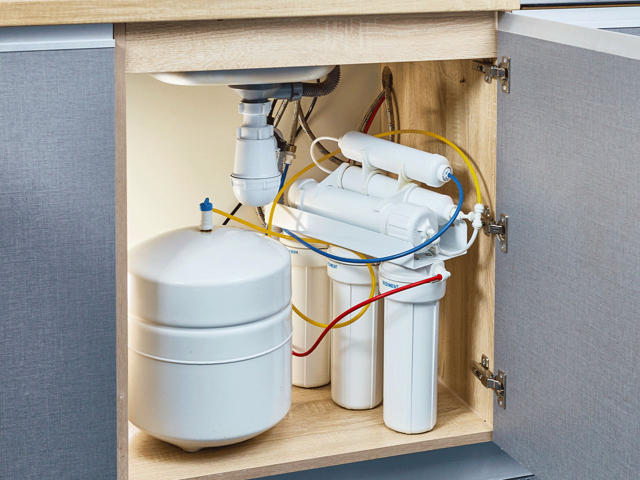 glas with water from tap water, common contaminants in tap water